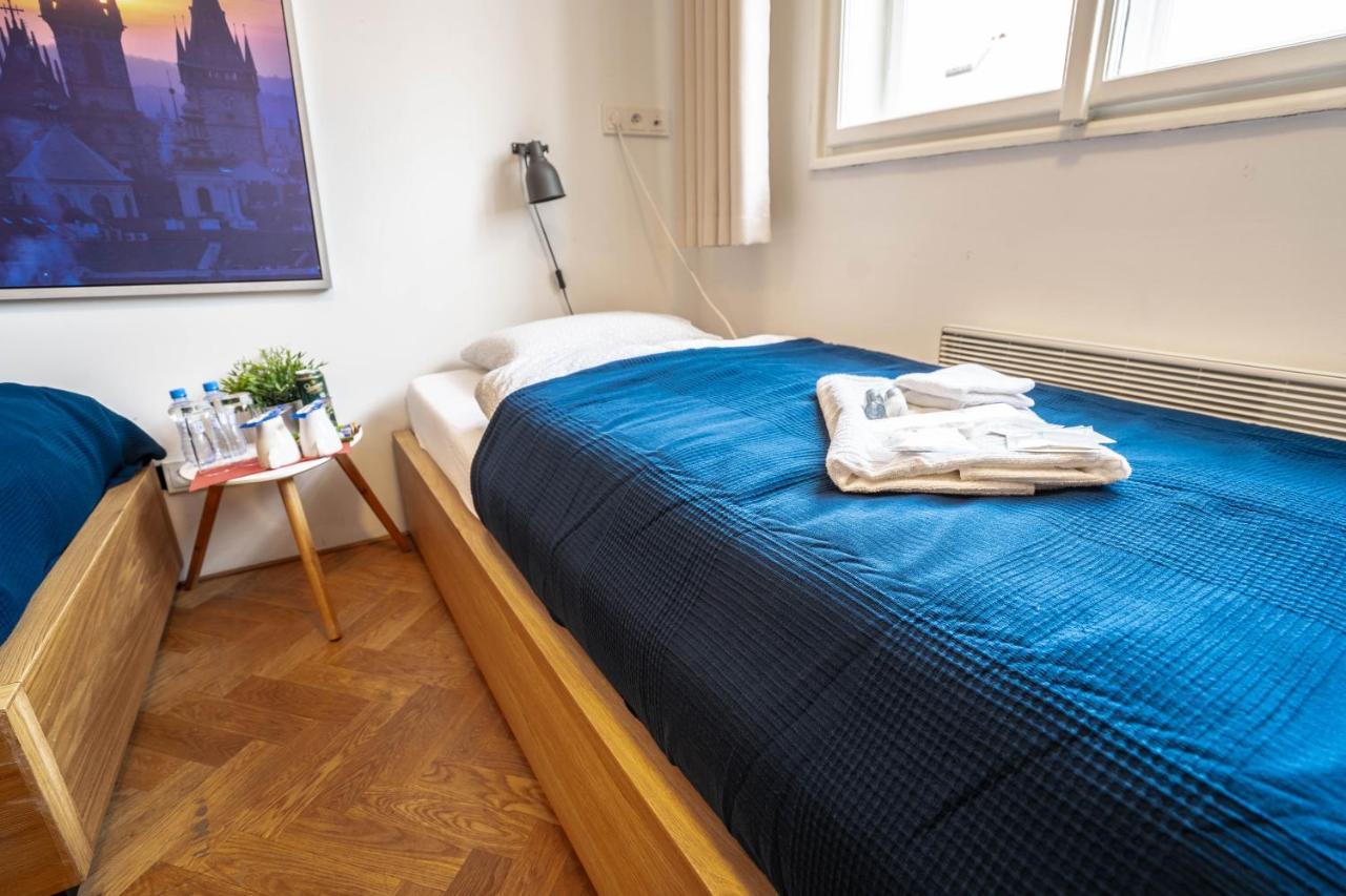 Hotel apartamentowy Old Town Square Suites